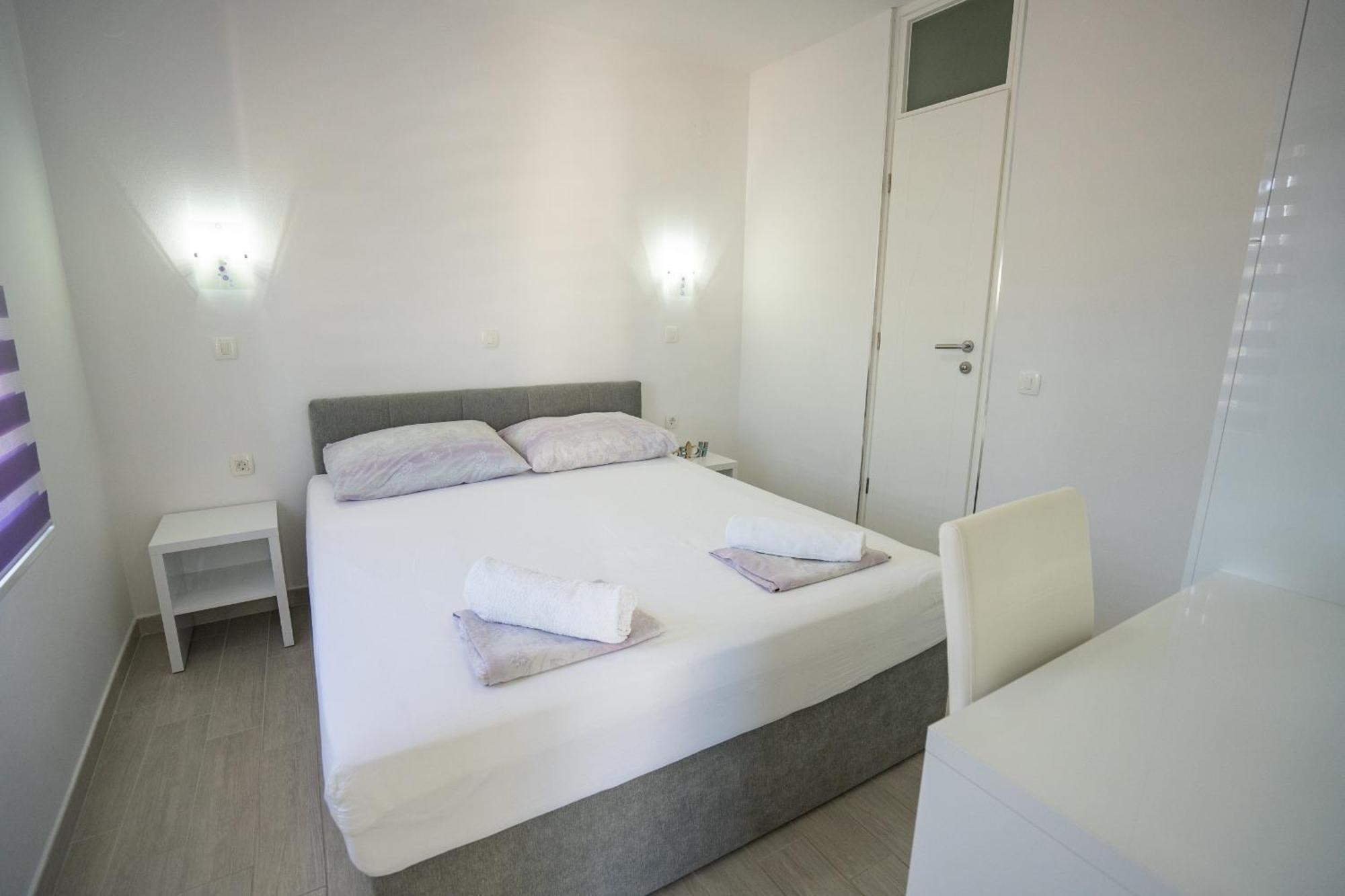 Garden Resort - Apartments Maslina Potocnica Room photo