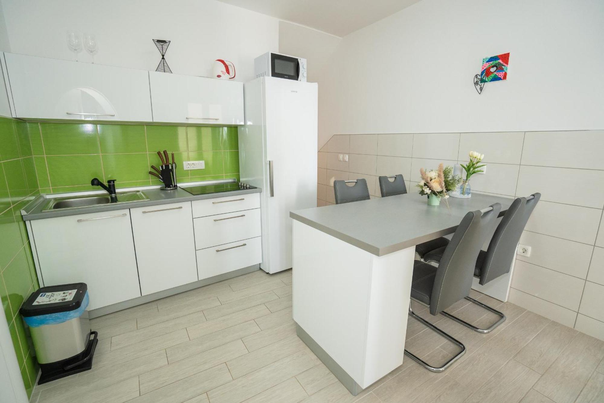 Garden Resort - Apartments Maslina Potocnica Room photo