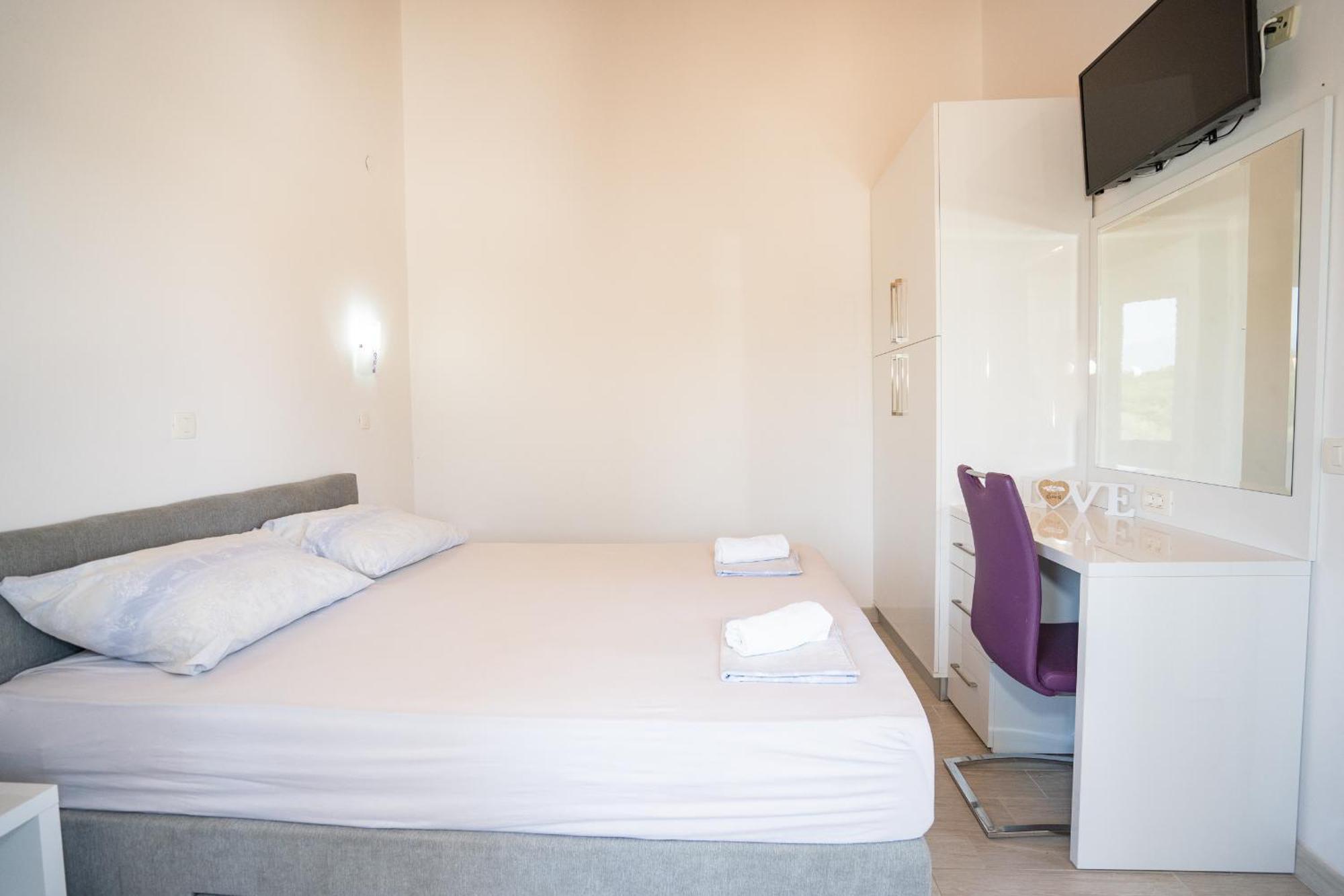 Garden Resort - Apartments Maslina Potocnica Room photo